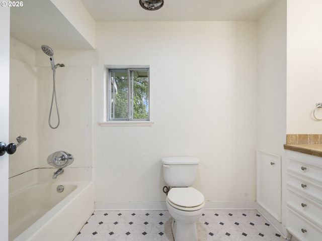 5535 Se 302ND Ave, Gresham, OR 97080