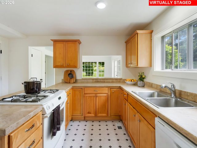 5535 Se 302ND Ave, Gresham, OR 97080