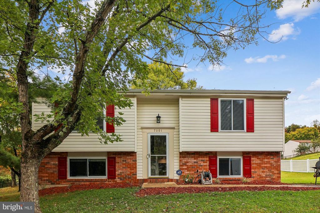 7001 KILLARNEY ST, Clinton, MD 20735