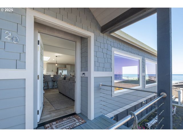 4875 N Highway 101, Depoe Bay, OR 97341