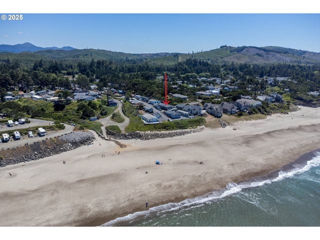4875 N Highway 101, Depoe Bay, OR 97341