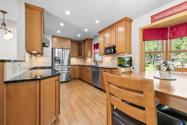 13600 69th Avenue N, Maple Grove, MN 55311