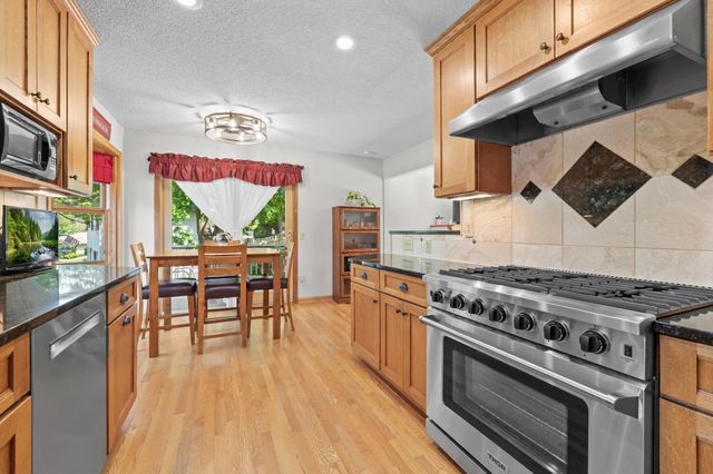 13600 69th Avenue N, Maple Grove, MN 55311