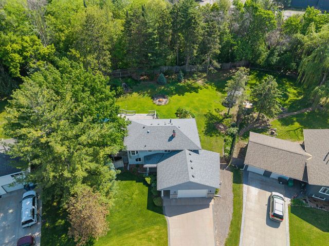 13600 69th Avenue N, Maple Grove, MN 55311
