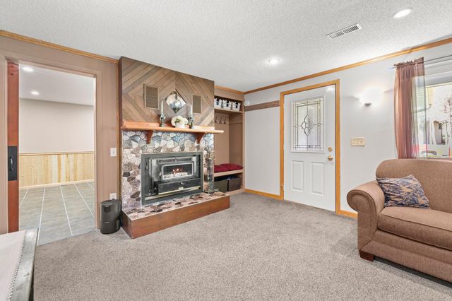 13600 69th Avenue N, Maple Grove, MN 55311