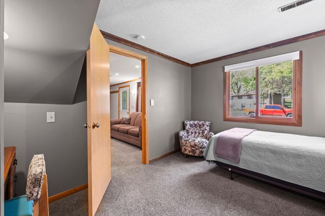 13600 69th Avenue N, Maple Grove, MN 55311