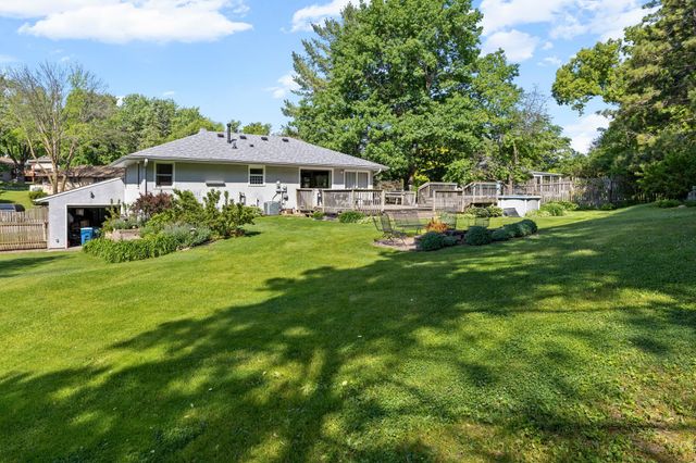 13600 69th Avenue N, Maple Grove, MN 55311