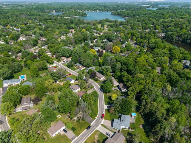 13600 69th Avenue N, Maple Grove, MN 55311