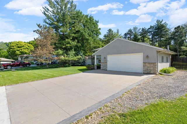 13600 69th Avenue N, Maple Grove, MN 55311