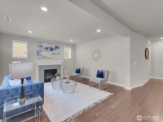 21207 41st Avenue SE, Bothell, WA 98021