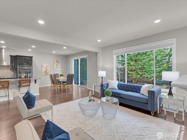 21207 41st Avenue SE, Bothell, WA 98021