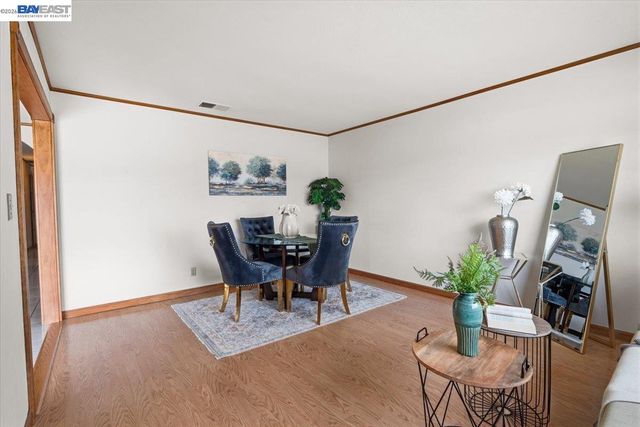 6894 Heath Ct, Pleasanton, CA 94588