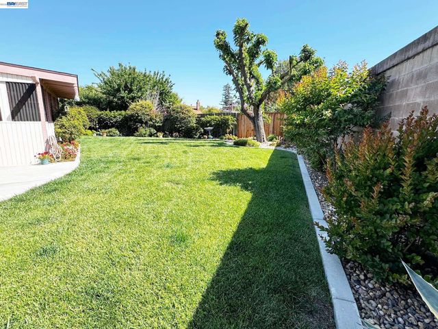6894 Heath Ct, Pleasanton, CA 94588