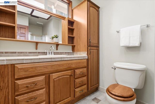 6894 Heath Ct, Pleasanton, CA 94588
