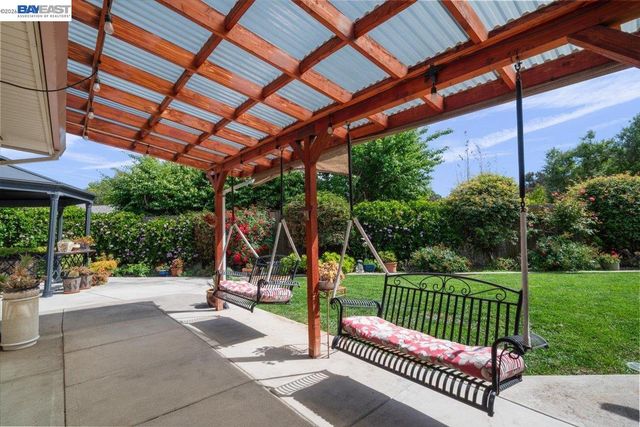 6894 Heath Ct, Pleasanton, CA 94588