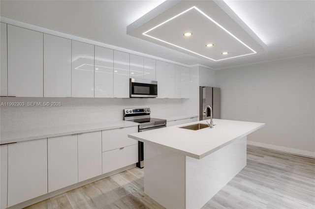 1170 SW 118th Ter, Davie, FL 33325