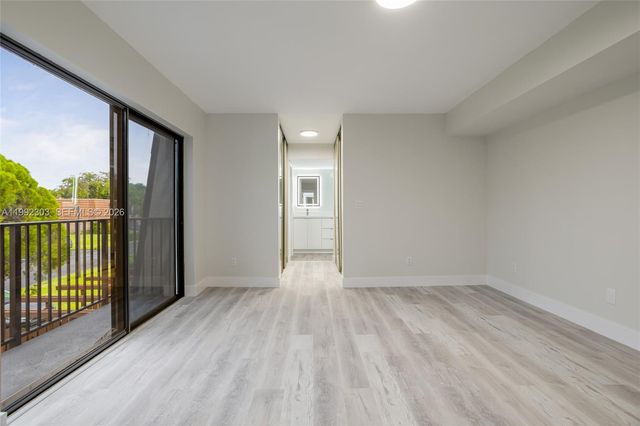 1170 SW 118th Ter, Davie, FL 33325