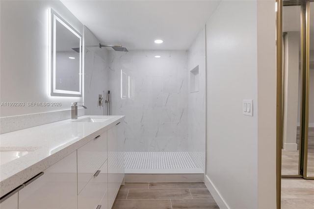 1170 SW 118th Ter, Davie, FL 33325