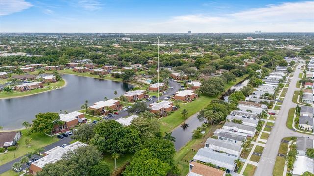 1170 SW 118th Ter, Davie, FL 33325