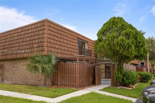 1170 SW 118th Ter, Davie, FL 33325