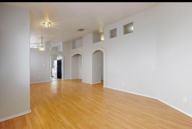 408 Morning Dew Street SW, Albuquerque, NM 87121