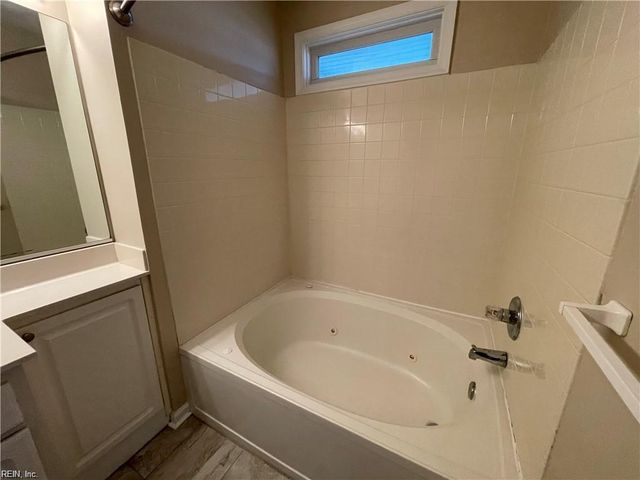 3234 Inlet Shore CT, Virginia Beach, VA 23451