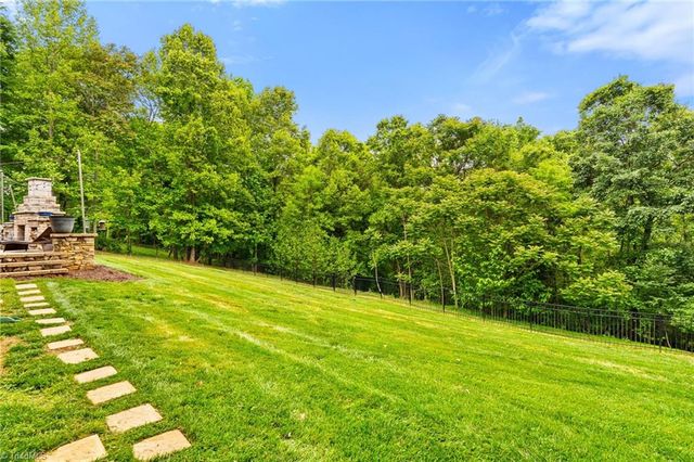 7336 Henson Forest Drive, Summerfield, NC 27358