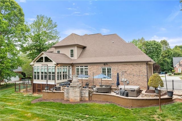 7336 Henson Forest Drive, Summerfield, NC 27358