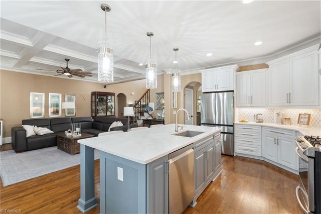 7336 Henson Forest Drive, Summerfield, NC 27358