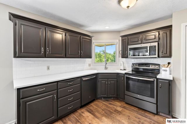 14203 S 34th Street, Bellevue, NE 68123