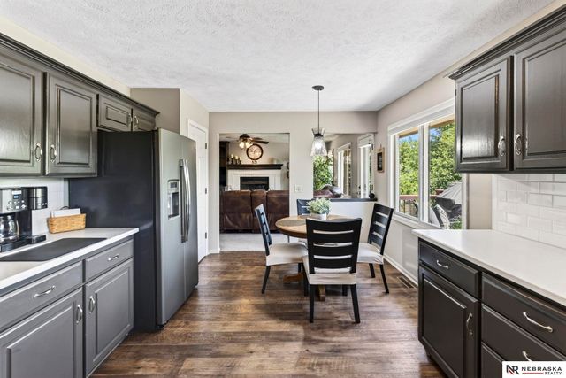 14203 S 34th Street, Bellevue, NE 68123