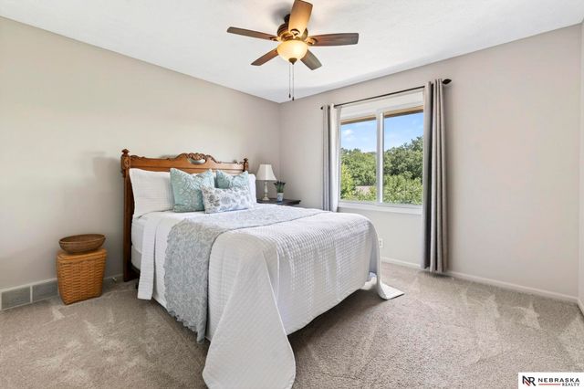 14203 S 34th Street, Bellevue, NE 68123
