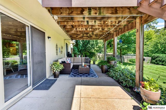 14203 S 34th Street, Bellevue, NE 68123