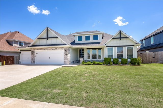 911 Red Maple Street, Centerton, AR 72719