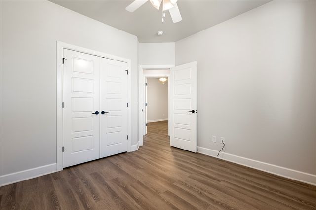 911 Red Maple Street, Centerton, AR 72719
