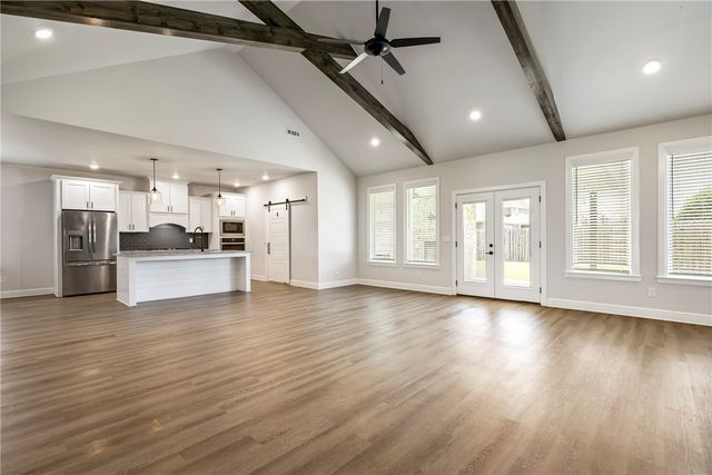 911 Red Maple Street, Centerton, AR 72719