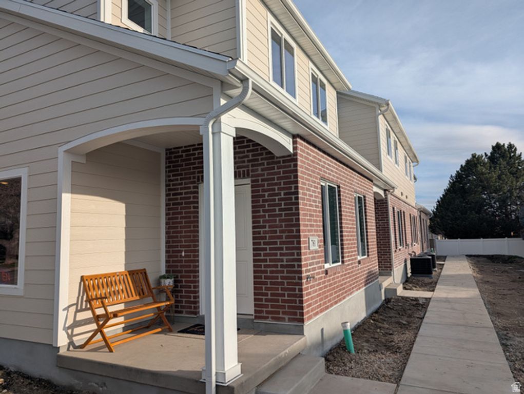 781 N PHEASANTBROOK DR, Centerville, UT 84014