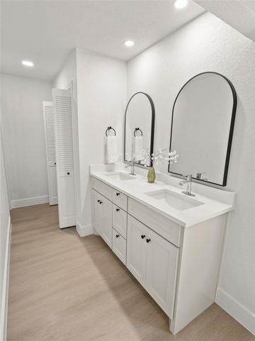 13210 Woodthorpe ST, Austin, TX 78729