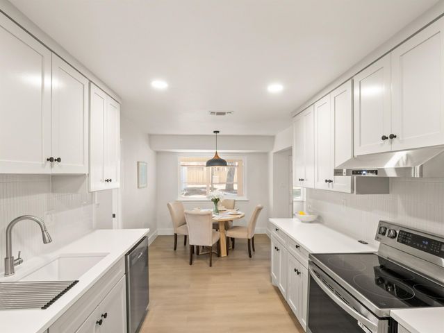 13210 Woodthorpe ST, Austin, TX 78729