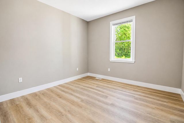 809 E Culver Road, Knox, IN 46534