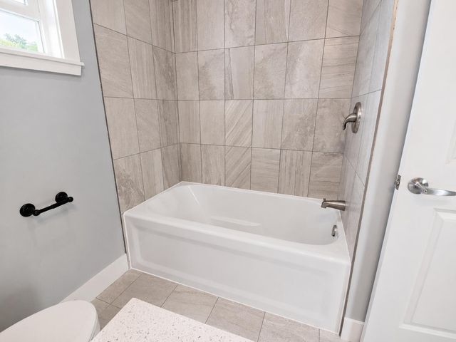 809 E Culver Road, Knox, IN 46534