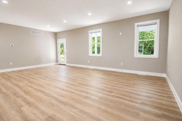 809 E Culver Road, Knox, IN 46534