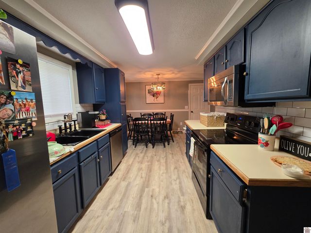 1501 Creekside Drive, Paducah, KY 42003