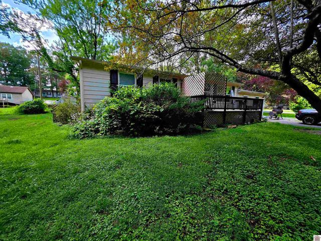 1501 Creekside Drive, Paducah, KY 42003