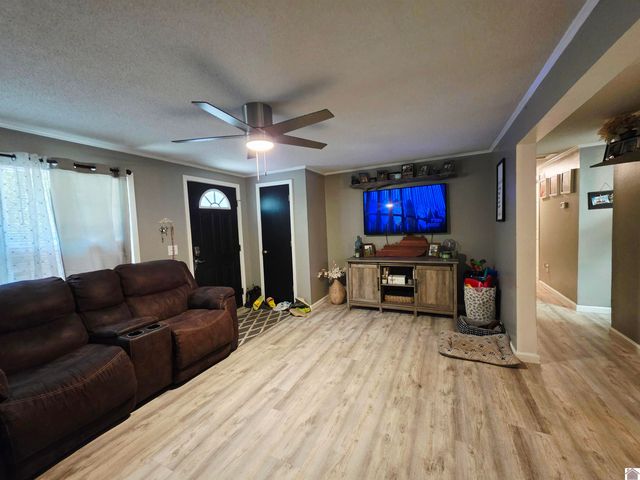 1501 Creekside Drive, Paducah, KY 42003