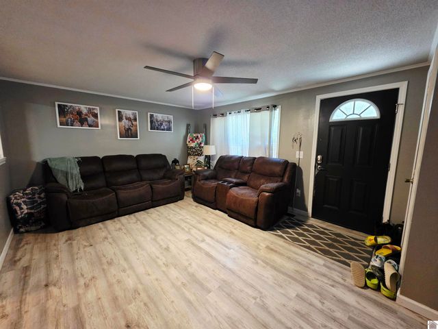 1501 Creekside Drive, Paducah, KY 42003