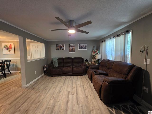 1501 Creekside Drive, Paducah, KY 42003