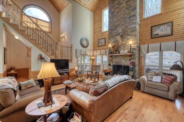 194 Forest Hill Drive, Blairsville, GA 30512