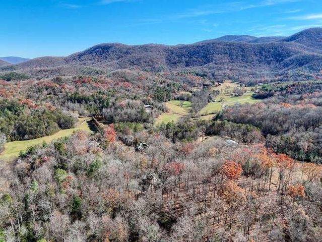 194 Forest Hill Drive, Blairsville, GA 30512