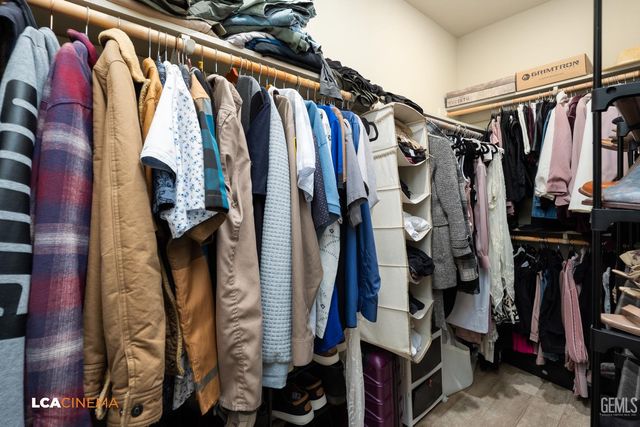 9411 Flowertree Drive, Shafter, CA 93263